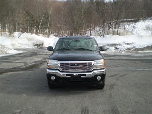 GMC Sierra 2005 photo 2