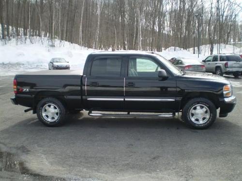 GMC Sierra 2005 photo 1