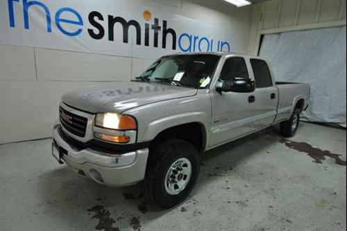 GMC Sierra 2005 photo 1