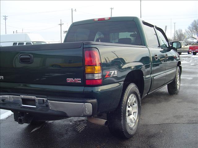 GMC Sierra 2005 photo 5