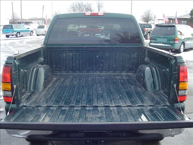 GMC Sierra 2005 photo 1