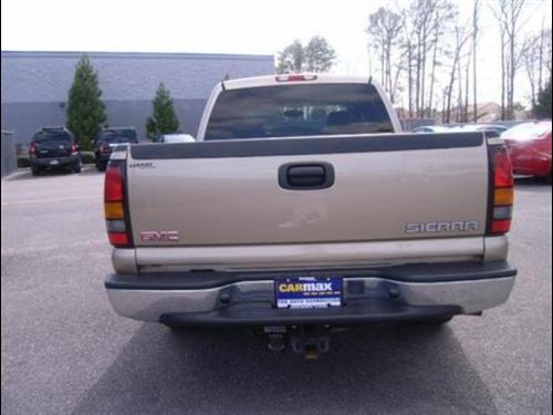 GMC Sierra 2005 photo 1