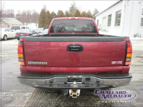 GMC Sierra 2005 photo 1