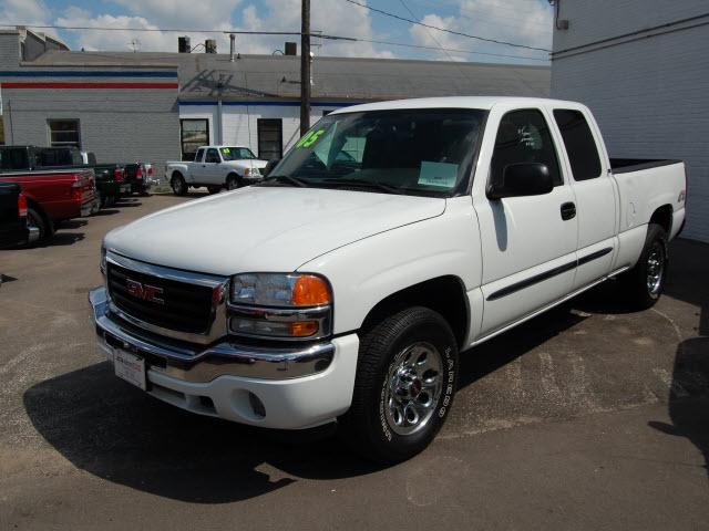 GMC Sierra 45 Pickup