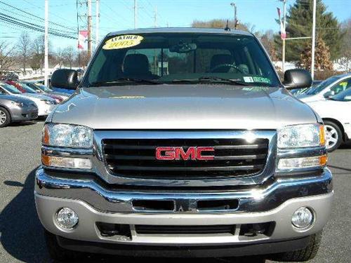 GMC Sierra 2005 photo 3