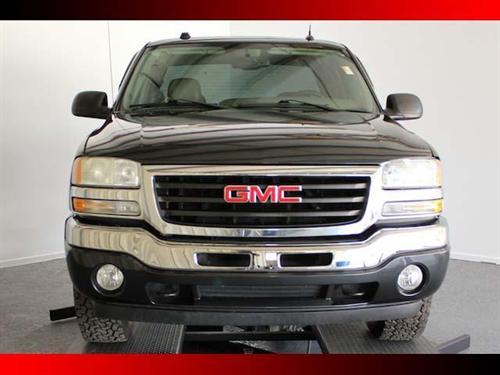 GMC Sierra 2005 photo 1