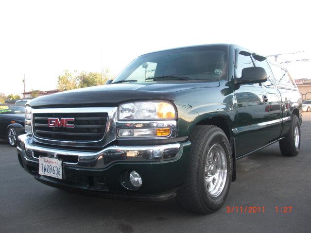 GMC Sierra SLT Pickup