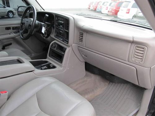 GMC Sierra 2005 photo 2