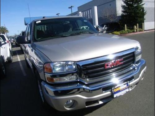 GMC Sierra 2005 photo 4