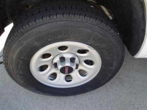 GMC Sierra 2005 photo 2