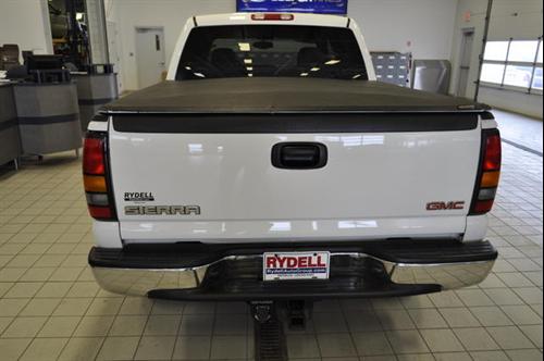 GMC Sierra 2005 photo 1
