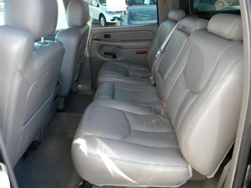 GMC Sierra 2005 photo 2