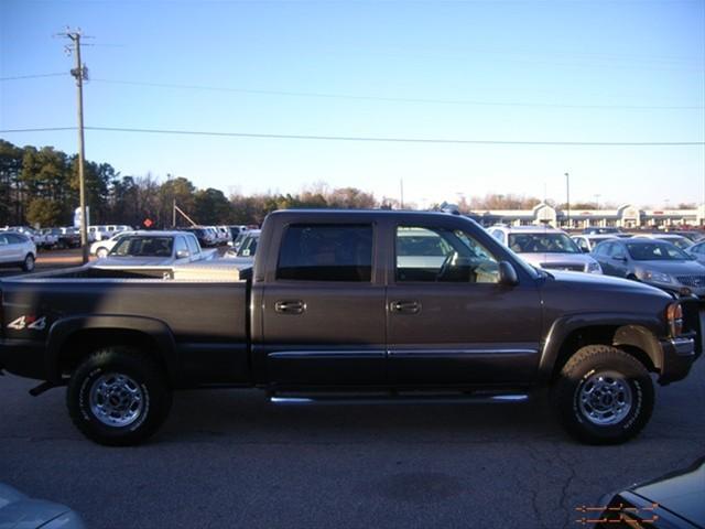 GMC Sierra 2005 photo 4