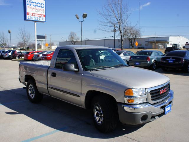 GMC Sierra 2005 photo 2