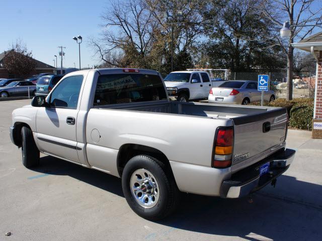 GMC Sierra 2005 photo 4