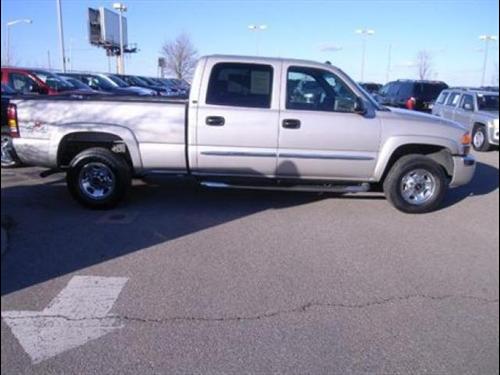 GMC Sierra 2005 photo 1
