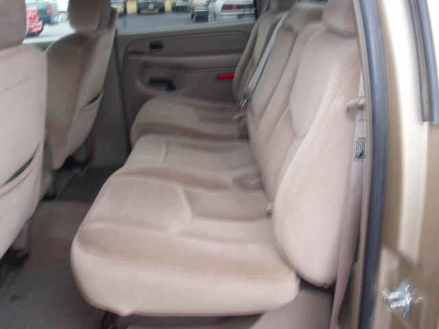 GMC Sierra 2005 photo 2