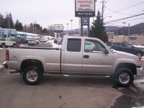 GMC Sierra 2005 photo 2