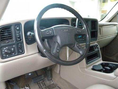 GMC Sierra 2005 photo 2