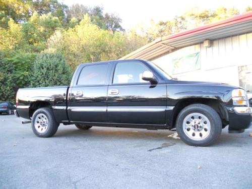 GMC Sierra 2005 photo 1