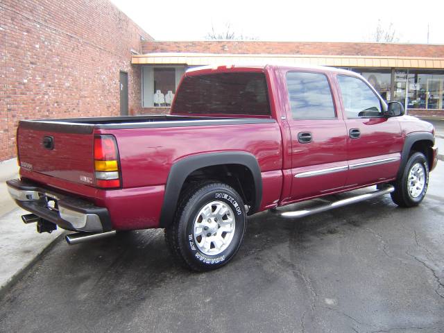 GMC Sierra SLT Pickup