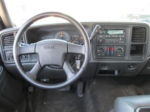 GMC Sierra 2005 photo 1