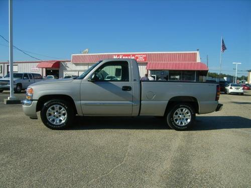 GMC Sierra 2005 photo 1