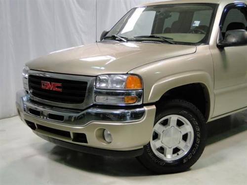 GMC Sierra 2005 photo 1