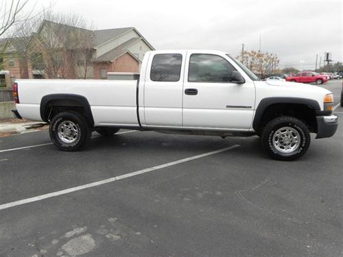 GMC Sierra 2005 photo 2