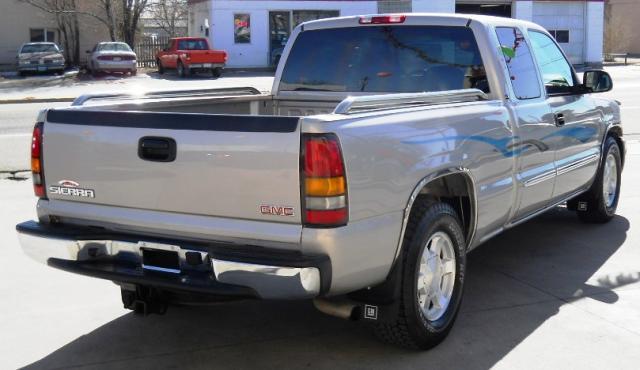 GMC Sierra 2005 photo 3