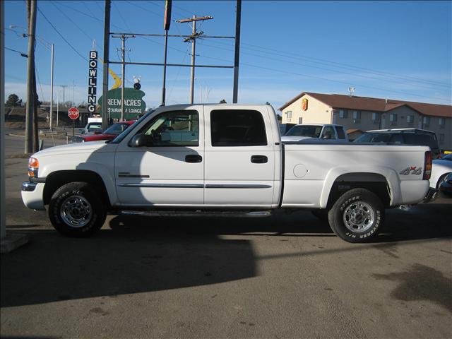 GMC Sierra SLT Pickup