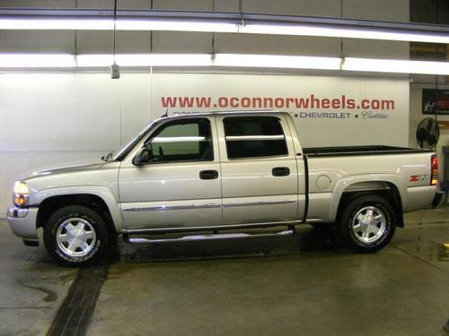 GMC Sierra 2005 photo 1