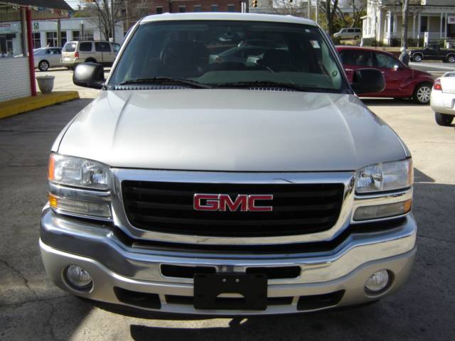 GMC Sierra 2006 photo 1