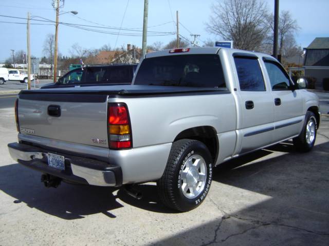 GMC Sierra 2006 photo 3