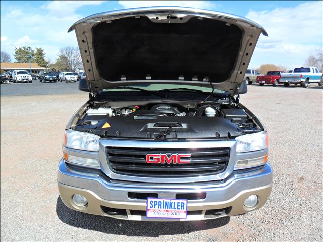 GMC Sierra 2006 photo 2