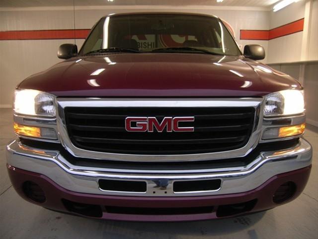 GMC Sierra 2006 photo 1