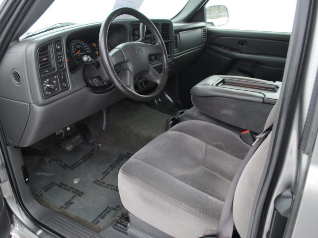 GMC Sierra 2006 photo 2