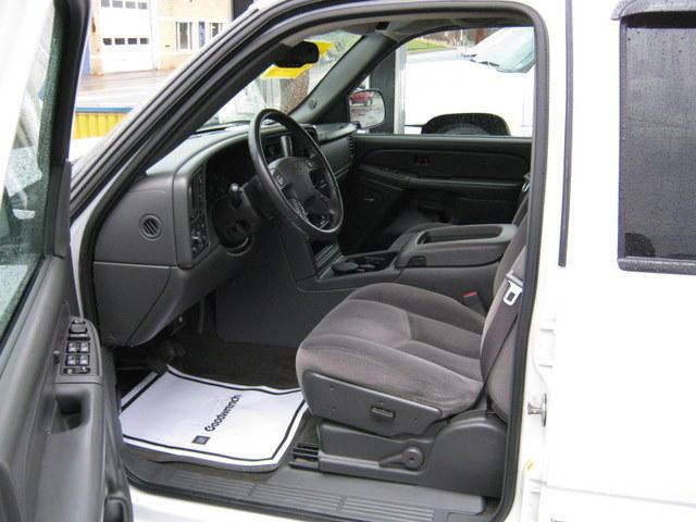 GMC Sierra 2006 photo 2