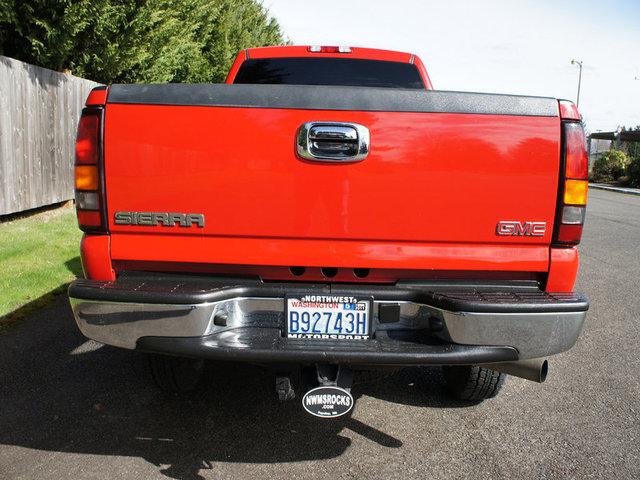 GMC Sierra 2006 photo 2