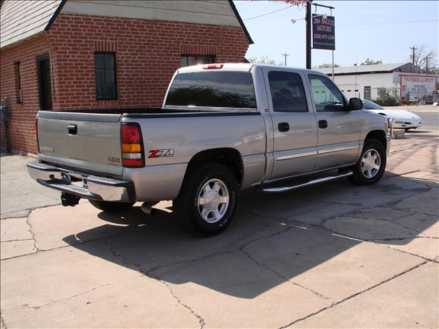 GMC Sierra 2006 photo 1