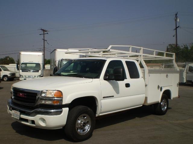 GMC Sierra 2006 photo 2