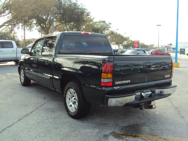 GMC Sierra 2006 photo 1