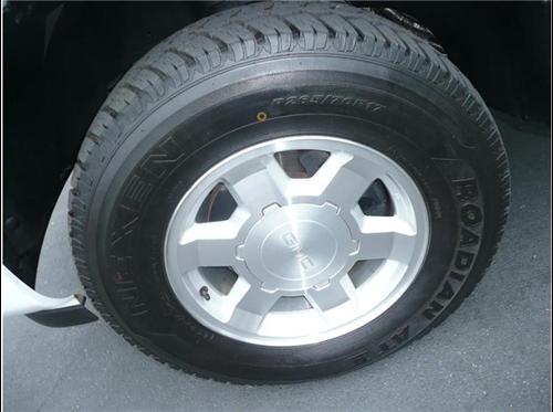 GMC Sierra 2006 photo 2