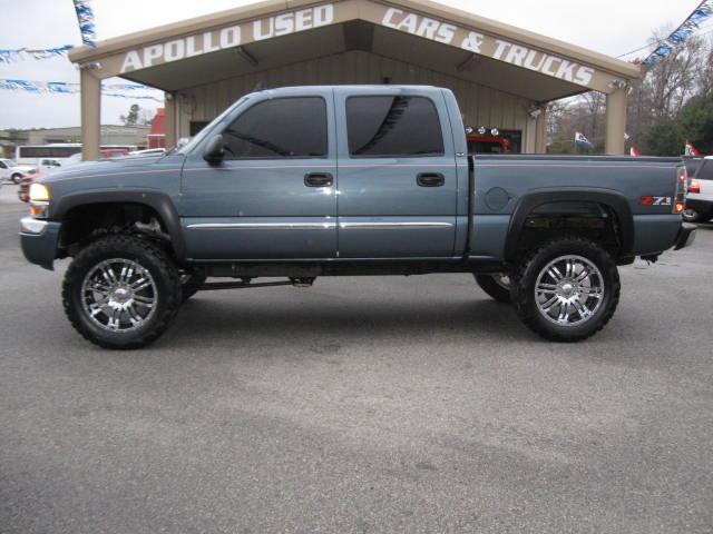 GMC Sierra 2006 photo 1