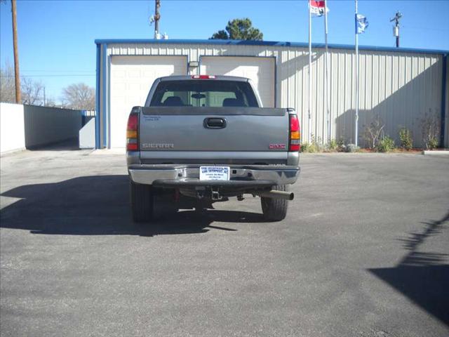 GMC Sierra 2006 photo 1