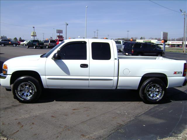 GMC Sierra 2006 photo 3