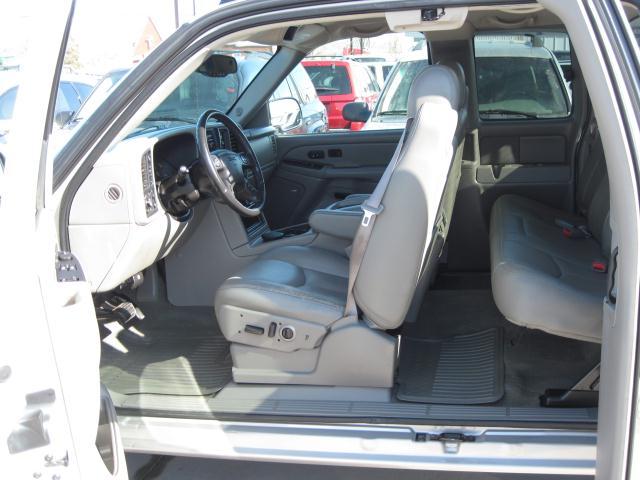 GMC Sierra 2006 photo 2