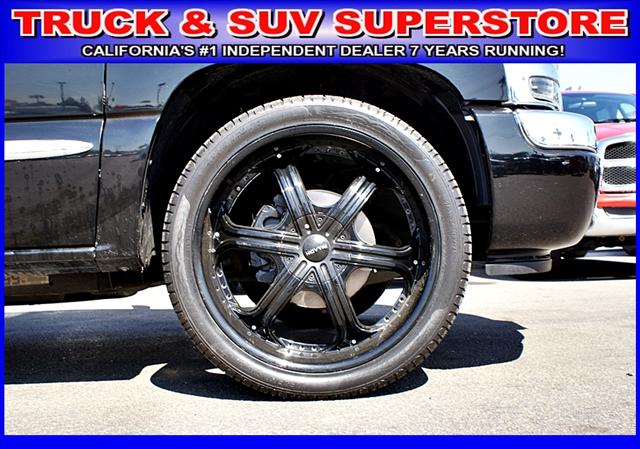 GMC Sierra 2006 photo 2