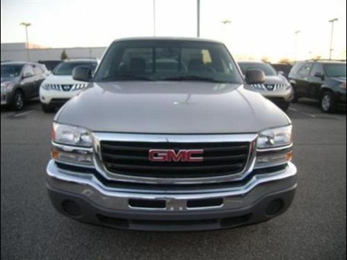GMC Sierra 2006 photo 2