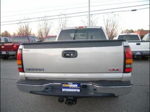 GMC Sierra 2006 photo 1